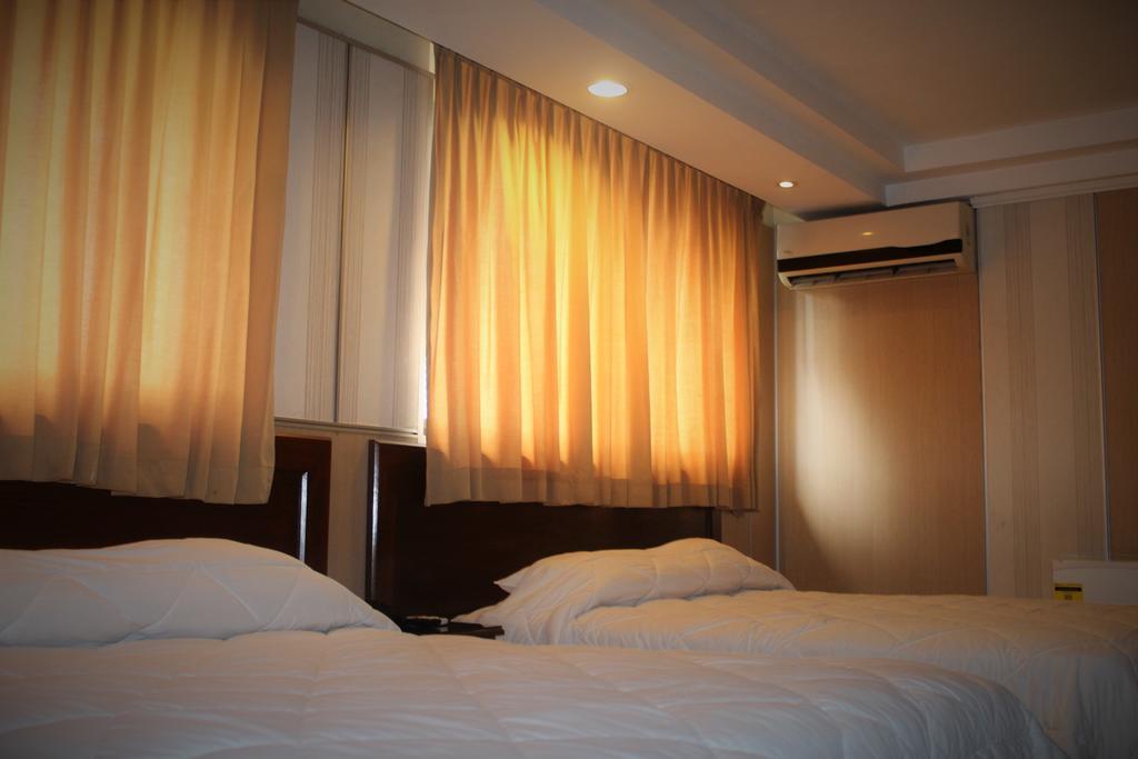 Hotel Roma Plaza Панама Экстерьер фото